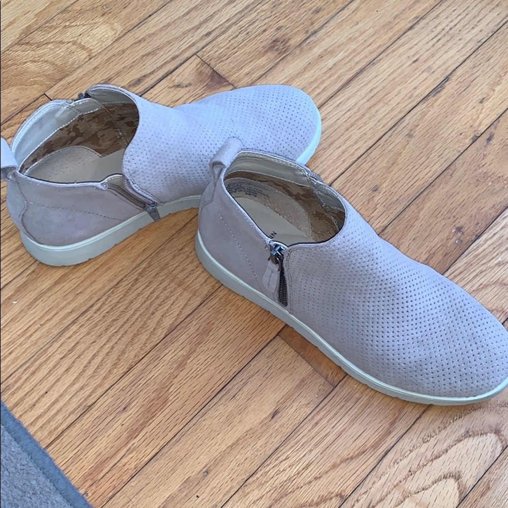 High top stylish sneakers